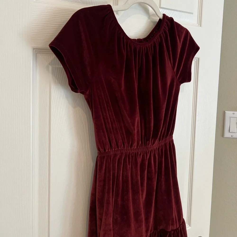 GAP Kids Burgundy Velvet Tiered Dress Elastic Waist Short Sleeve Girls Large